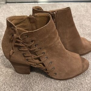 Brown suede Lucky Brand peep toe booties
